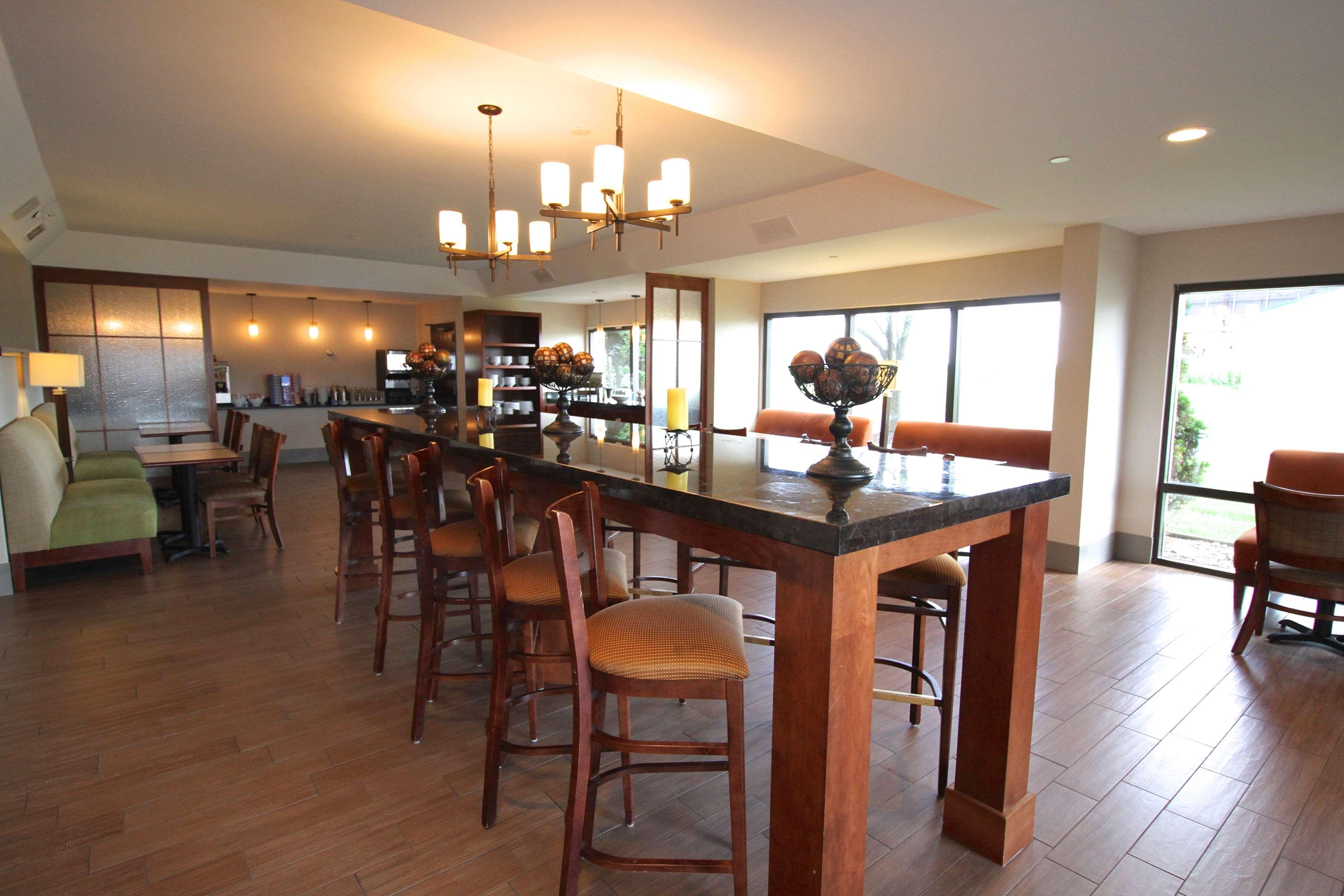 Hotel Country & By Radisson, Sandusky South, Oh 3*